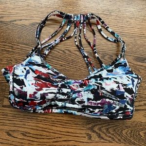 Lululemon sports bar